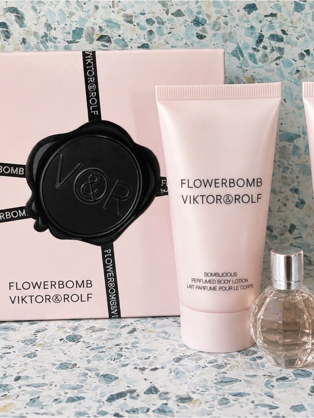 Viktor & Rolf Flowerbomb Scented Body Lotion in Soft Pink with Black Accents